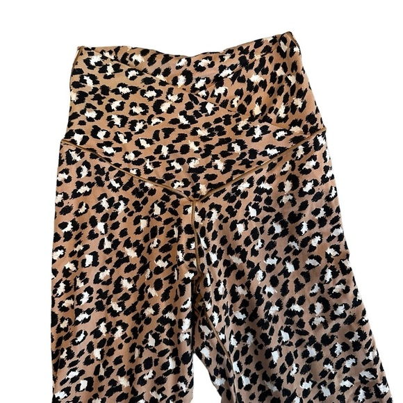 Aerie Crossover High Waisted Leopard 7/8 Cropped Leggings Size Small - Picture 5 of 5